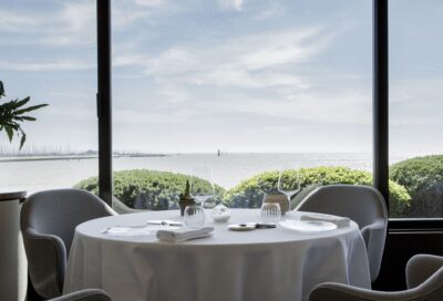 Salle de restaurant Christopher Coutanceau 1