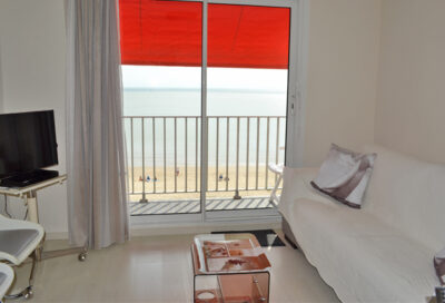 OUEST HOLIDAY Séjour avec balcon vue mer