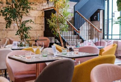 Sous la grande verrière